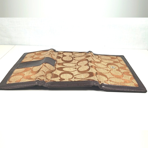 COACH Brown Signature  C Canvas Wallet - Picture 10 of 13